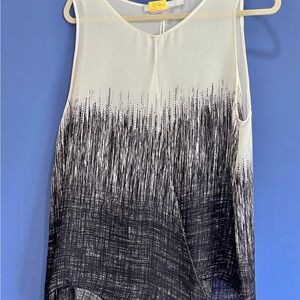 Stylish Black and White Sleeveless Top